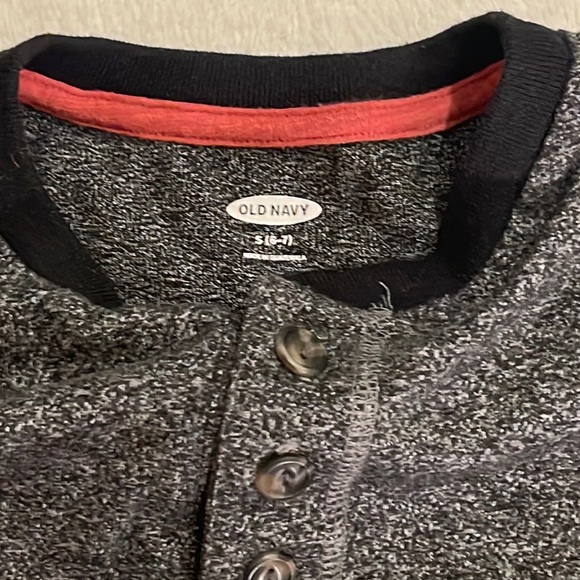 Old Navy long sleeve top - Picture 2 of 2